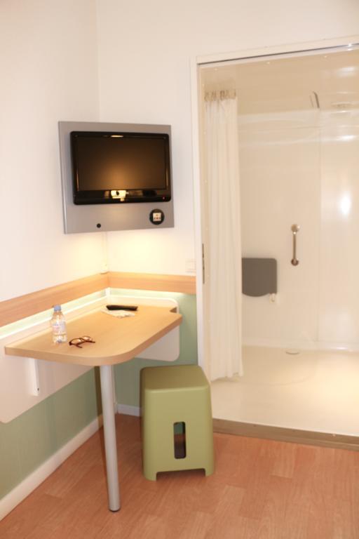 Ibis Budget Castelnaudary - A61 Quarto foto
