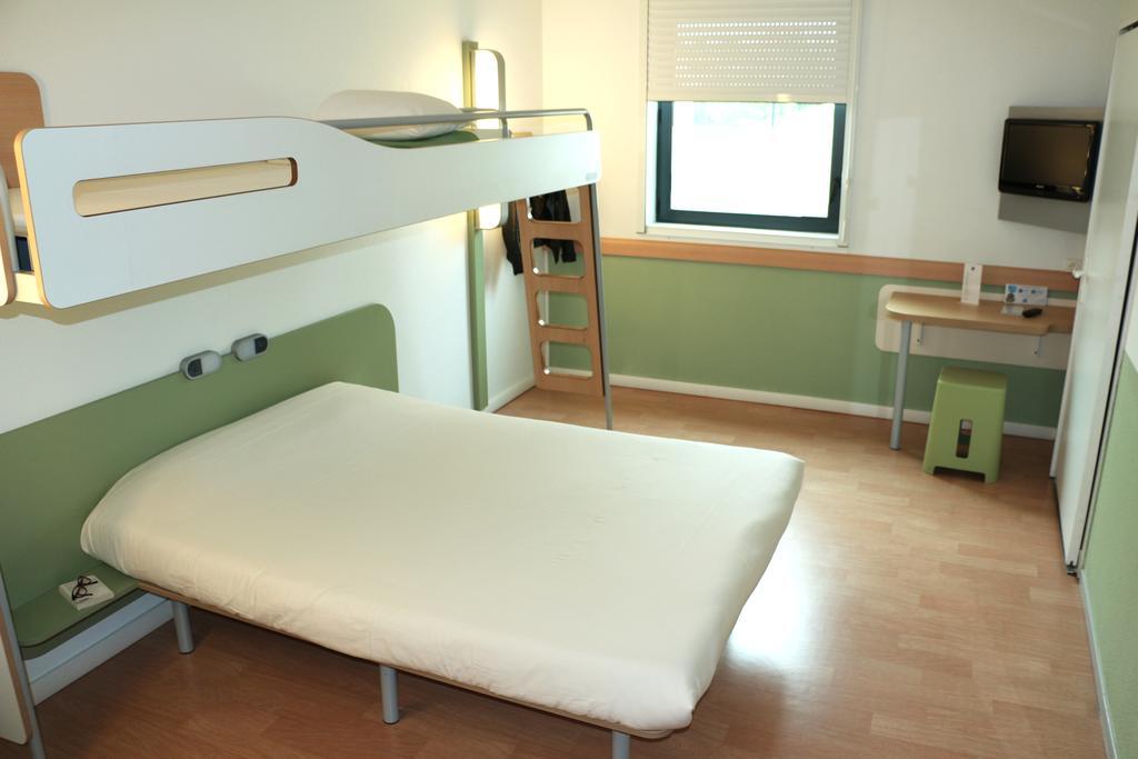 Ibis Budget Castelnaudary - A61 Quarto foto